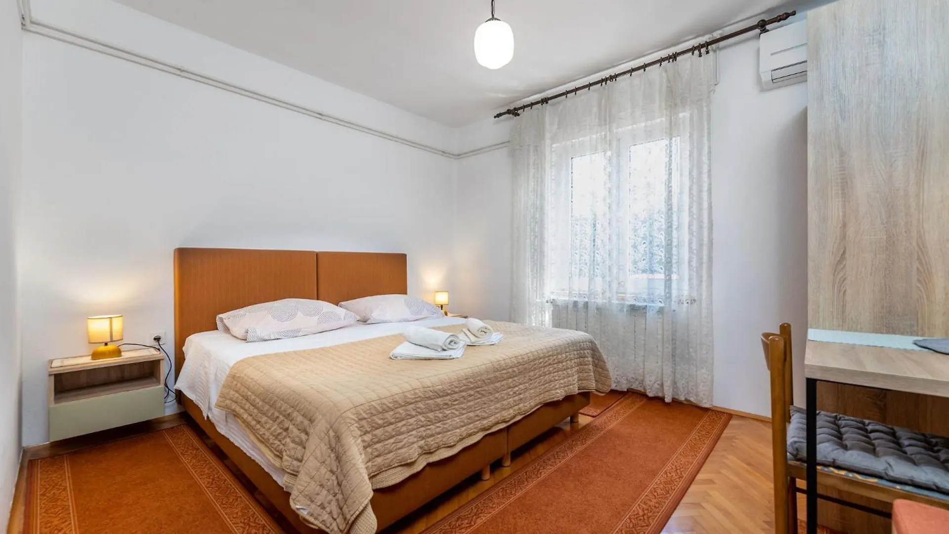 Rooms Sale Marija Baška