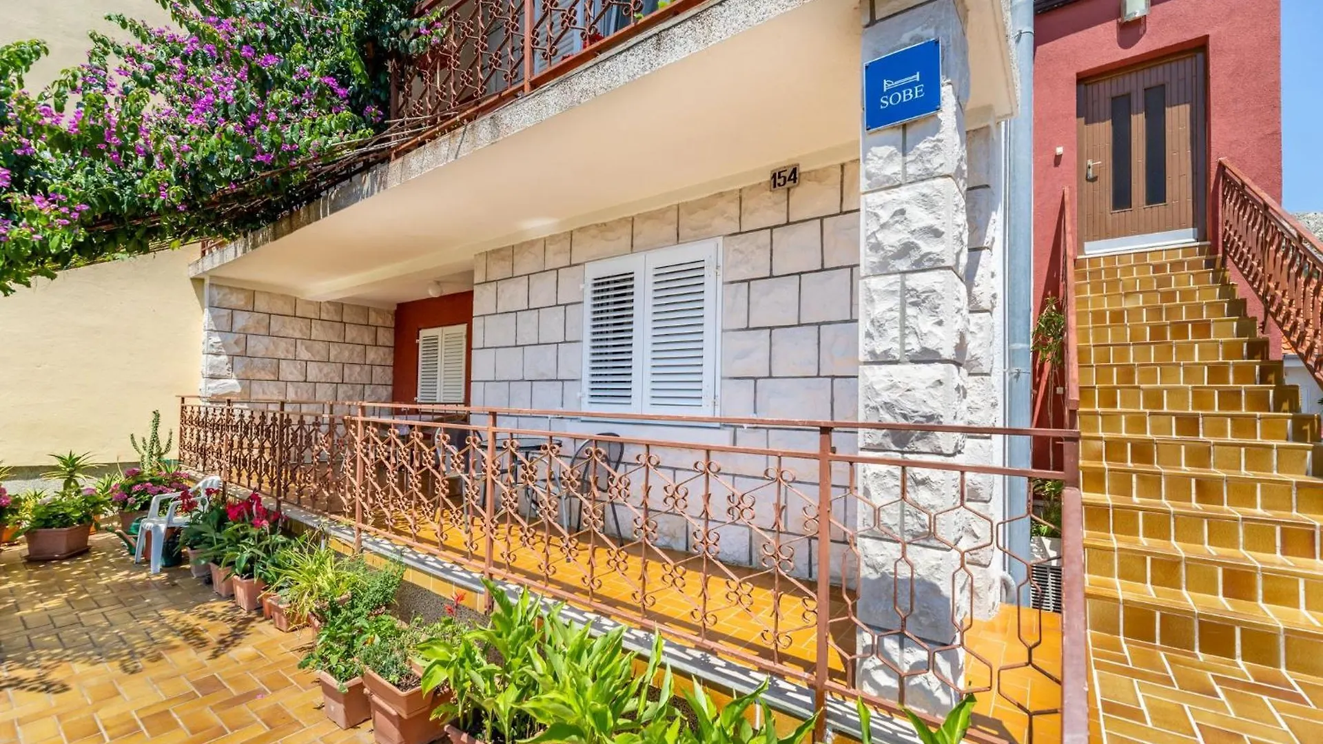 Rooms Sale Marija Baška 0*,  Kroatië